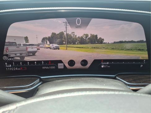 Used 2021 Cadillac Escalade Sport Platinum RWD image 22