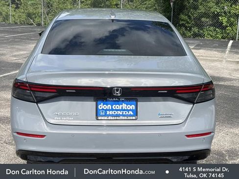 Used 2025 Honda Accord Touring image 5