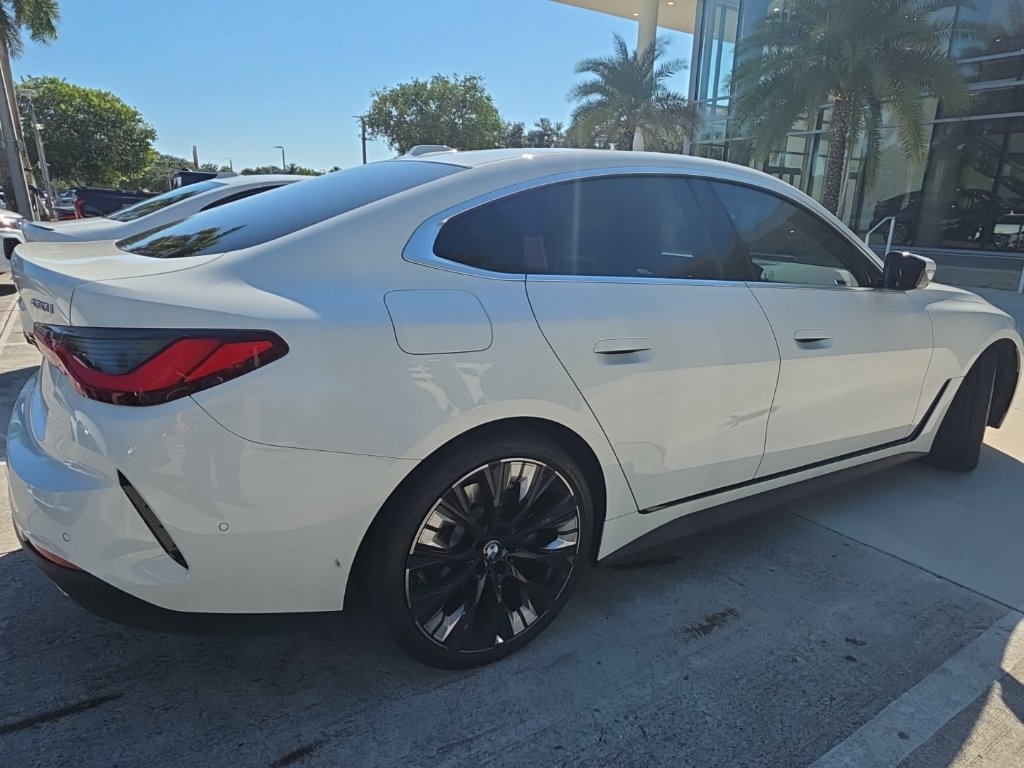 Certified 2025 BMW 430i w/ Premium Package RWD image 3