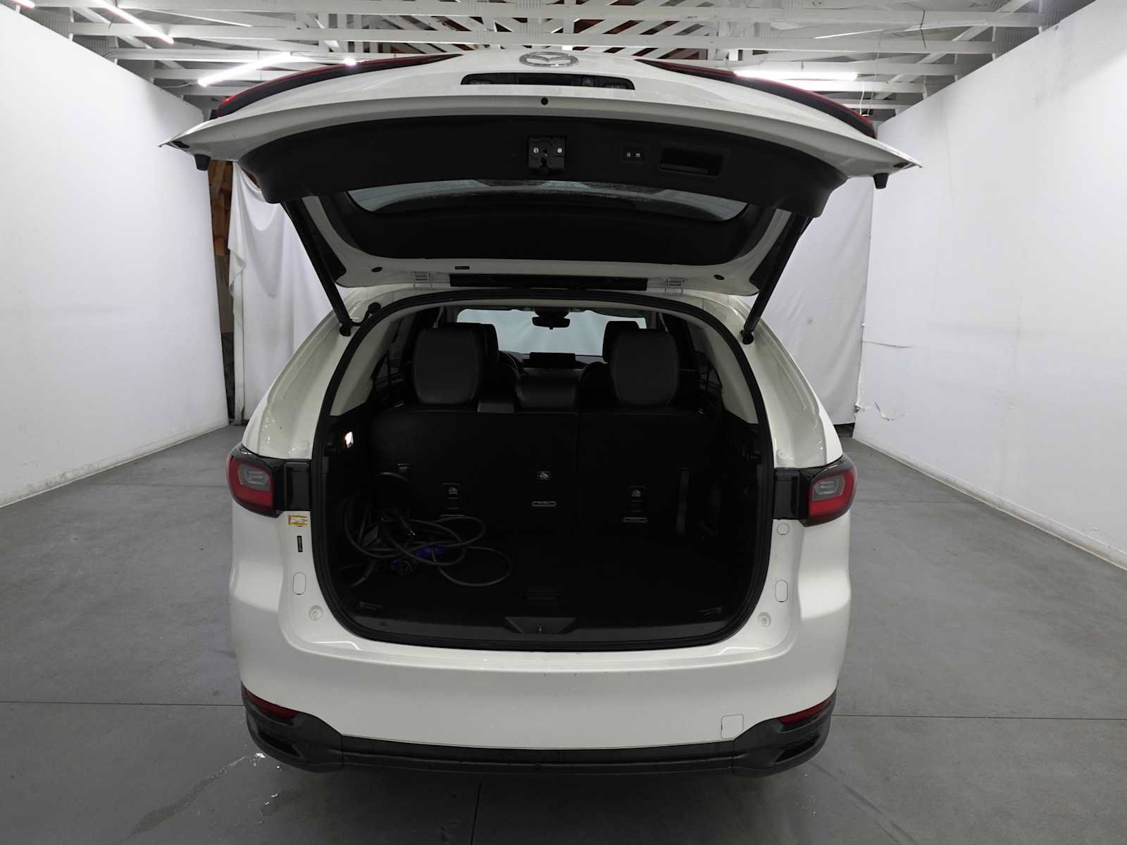 Used 2024 MAZDA CX-90 Plug-In Hybrid w/ Preferred AWD/4WD image 31