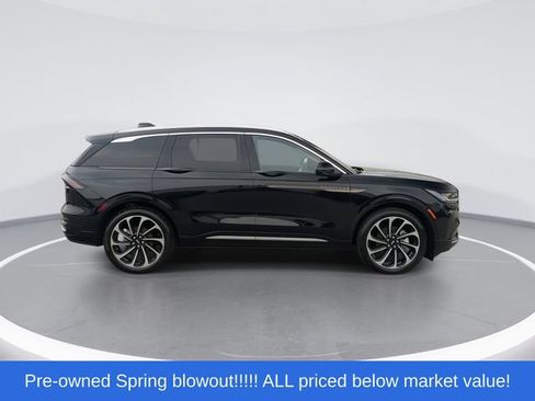 Used 2024 Lincoln Nautilus Black Label AWD/4WD image 9