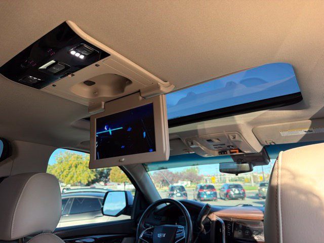 Used 2017 Cadillac Escalade Luxury RWD image 17