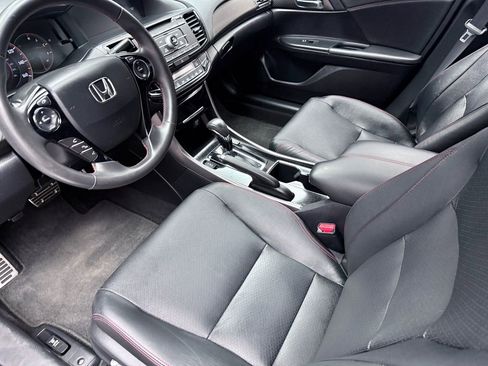 Used 2017 Honda Accord Sport Special Edition image 9