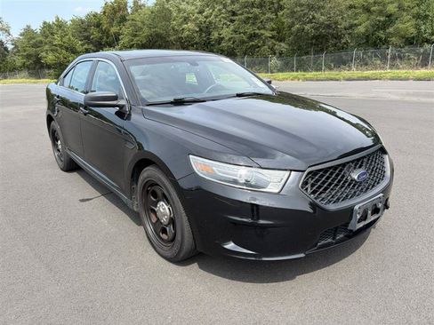 Used 2017 Ford Taurus Police Interceptor AWD image 3