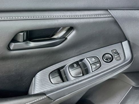 Used 2025 Nissan Sentra S FWD image 15