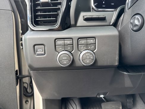 New 2026 GMC Sierra 1500 AT4X w/ AT4X AEV Edition AWD/4WD image 10