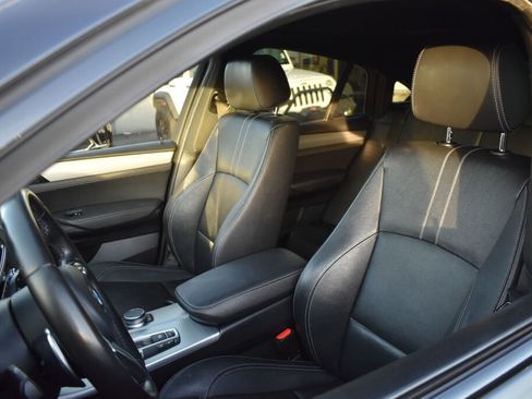 Used 2018 BMW X4 M40i image 16