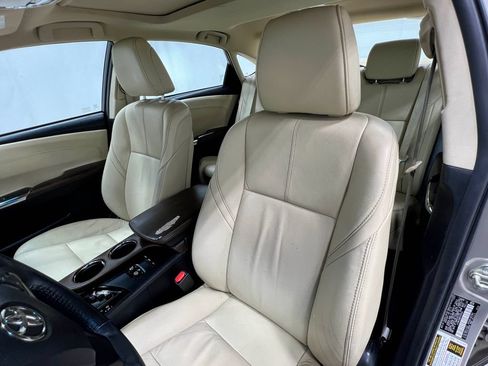 Used 2015 Toyota Avalon XLE Premium FWD image 15