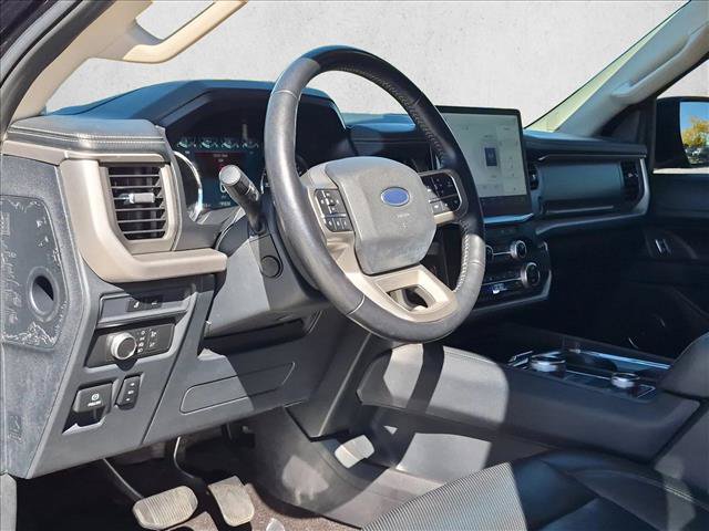 Used 2022 Ford Expedition Max XLT AWD/4WD image 9