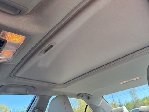 Used 2013 Toyota Camry XLE w/ Leather Pkg FWD image 13