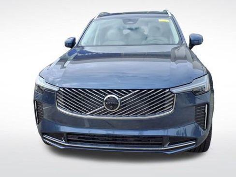 New 2026 Volvo XC90 B6 Ultra w/ Protection Package AWD/4WD image 2
