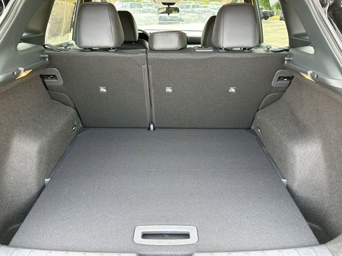 Used 2025 Nissan Kicks SR FWD image 16