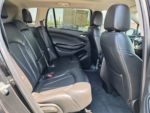 Used 2020 Buick Envision Essence AWD/4WD image 28