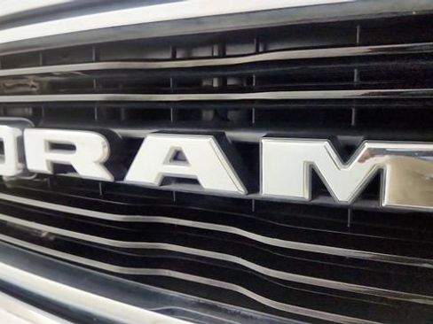 Used 2019 RAM 1500 Big Horn AWD/4WD image 33