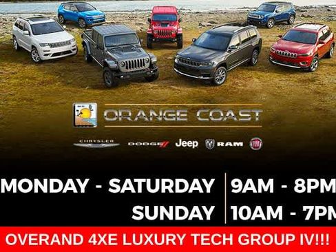 Used 2022 Jeep Grand Cherokee Overland w/ Luxury Tech Group IV AWD/4WD image 32