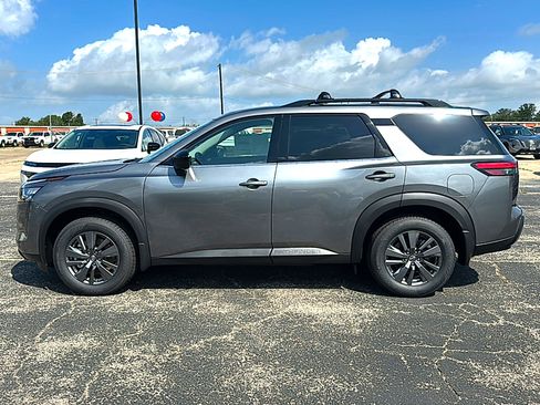 New 2026 Nissan Pathfinder SV w/ SV Premium Package FWD image 5
