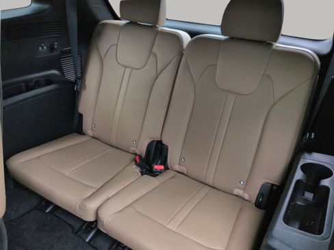 Certified 2024 Kia Sorento SX Prestige w/ Olive Brown Leather Package AWD/4WD image 19