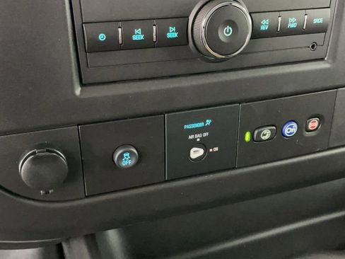 New 2025 Chevrolet Express 2500 Work Van w/ Driver Convenience Package image 22