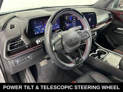 Used 2024 Chevrolet Traverse RS w/ LPO, Floor Liner Package AWD/4WD image 10