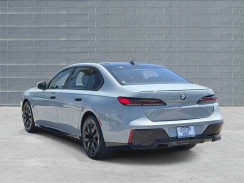 Certified 2023 BMW 740i w/ Parking Assistance Package RWD image 5