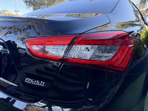 Used 2017 Maserati Ghibli image 10