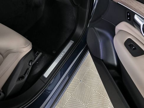 Used 2026 Volvo XC90 B6 Plus w/ Protection Package Premier image 27