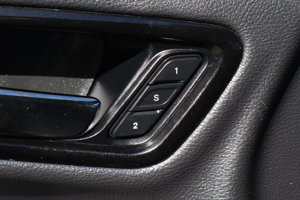 Used 2023 Dodge Durango R/T AWD/4WD image 18