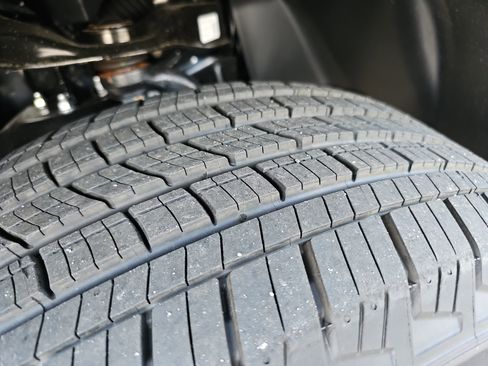 New 2026 Nissan Frontier SV w/ All-Weather Content Package image 12