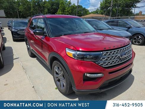 Used 2023 Ford Explorer XLT w/ Equipment Group 202A AWD/4WD image 1