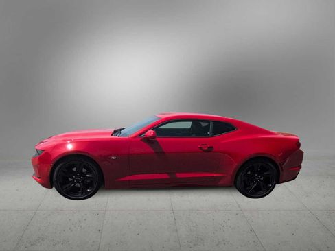 Used 2022 Chevrolet Camaro LT w/ Technology Package RWD image 5