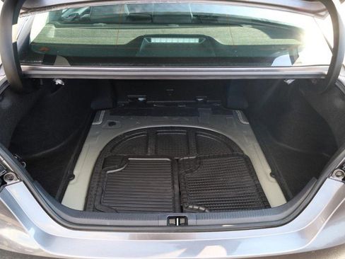 Used 2024 Toyota Camry SE image 7