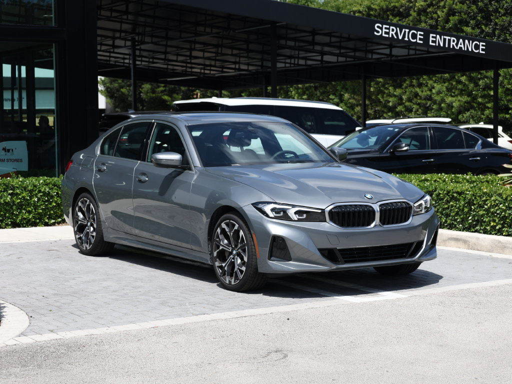 Used 2026 BMW 330i xDrive Sedan w/ Premium Package AWD/4WD image 2