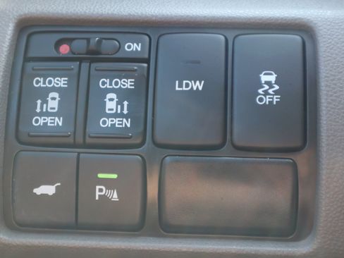Used 2017 Honda Odyssey Touring Elite image 22