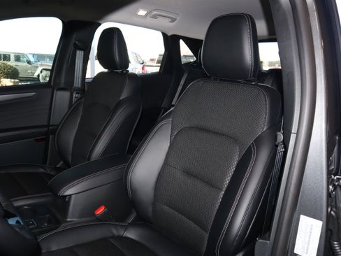 New 2026 Ford Escape SE image 27