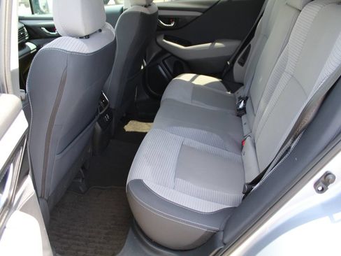 Used 2023 Subaru Outback Premium AWD/4WD image 11