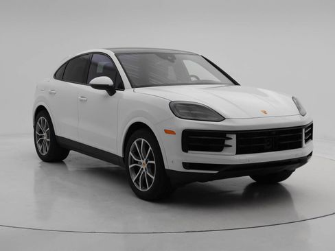 Used 2024 Porsche Cayenne Coupe image 6
