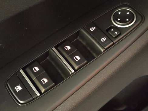 Used 2021 Kia Forte LXS FWD image 27