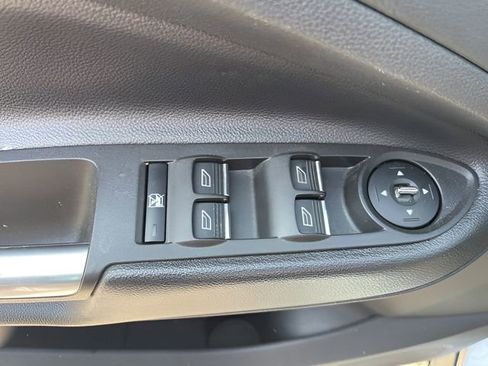 Used 2016 Ford Escape Titanium image 9