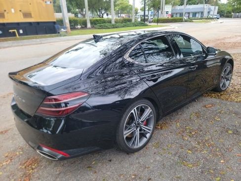 Used 2025 Genesis G70 2.5T w/ Sport Prestige Package image 3