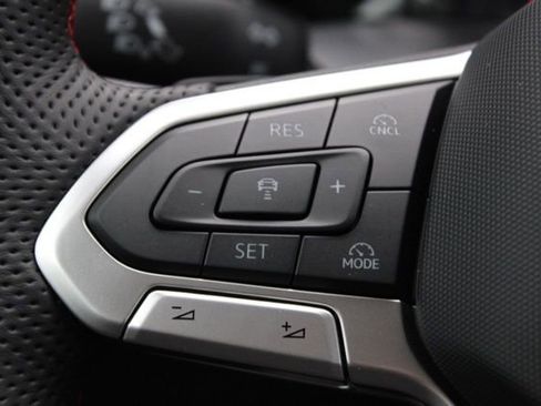 New 2026 Volkswagen GTI SE FWD image 20