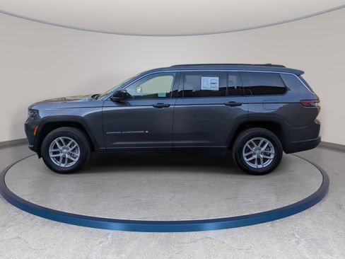 New 2025 Jeep Grand Cherokee L Laredo w/ Trailer Tow Package AWD/4WD image 8
