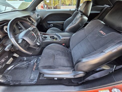 Used 2020 Dodge Challenger R/T Scat Pack RWD image 12
