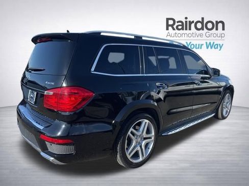 Used 2015 Mercedes-Benz GL 550 4MATIC image 7