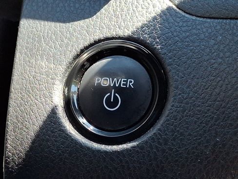 Used 2025 Toyota Camry SE FWD image 26