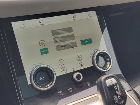 Used 2020 Land Rover Range Rover Evoque First Edition AWD/4WD image 24