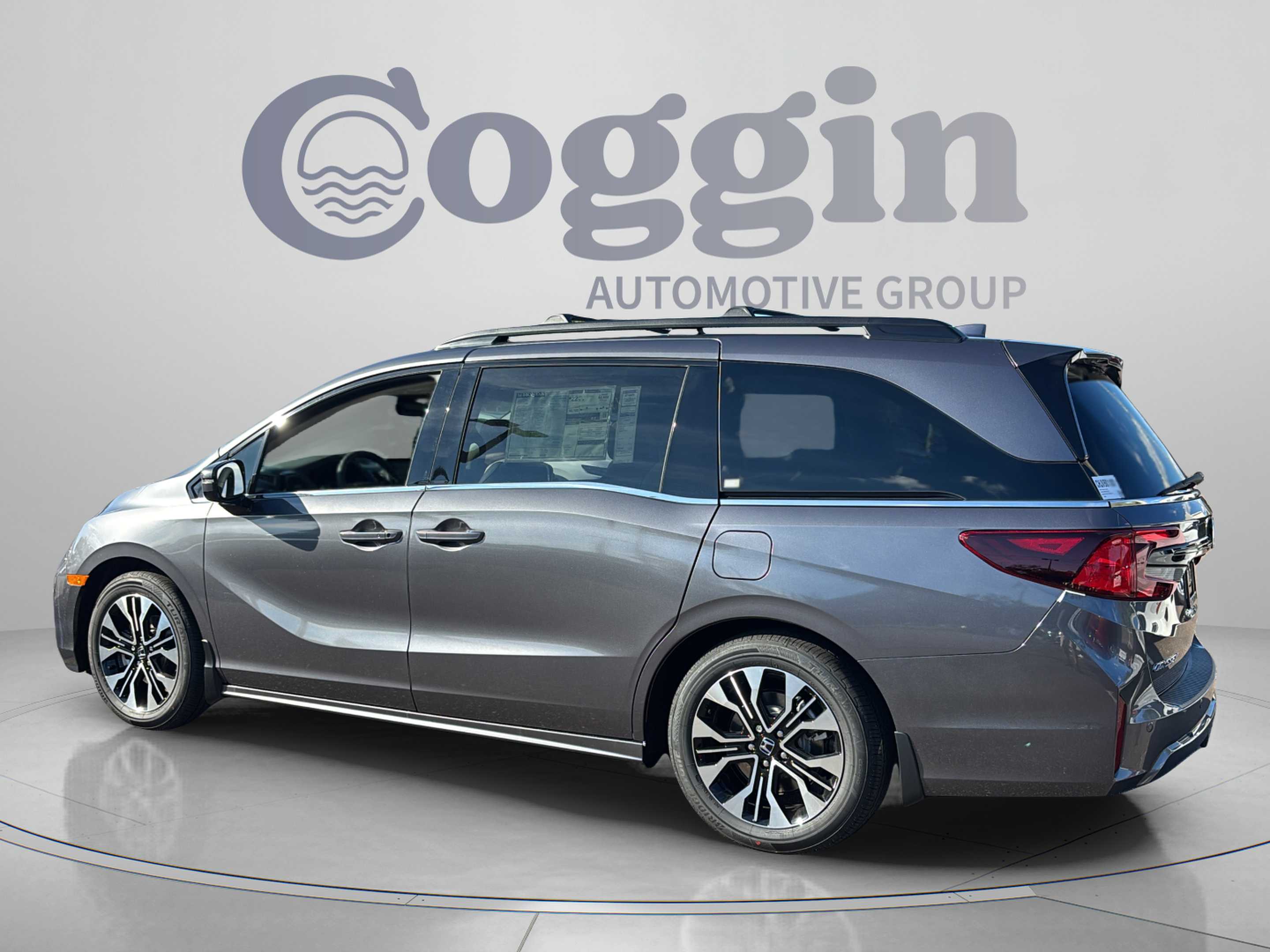 New 2027 Honda Odyssey Elite image 3