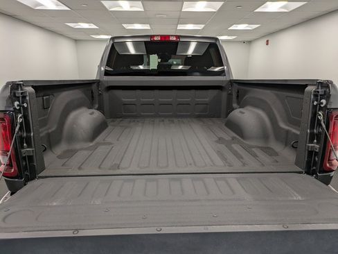 Used 2025 RAM 2500 Big Horn image 24