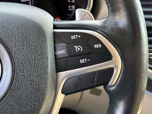 Used 2015 Jeep Grand Cherokee Limited AWD/4WD image 18
