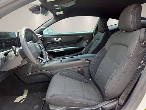 Used 2024 Ford Mustang Coupe RWD image 11