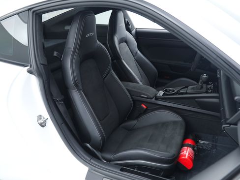 Used 2026 Porsche 911 GT3 RWD image 19